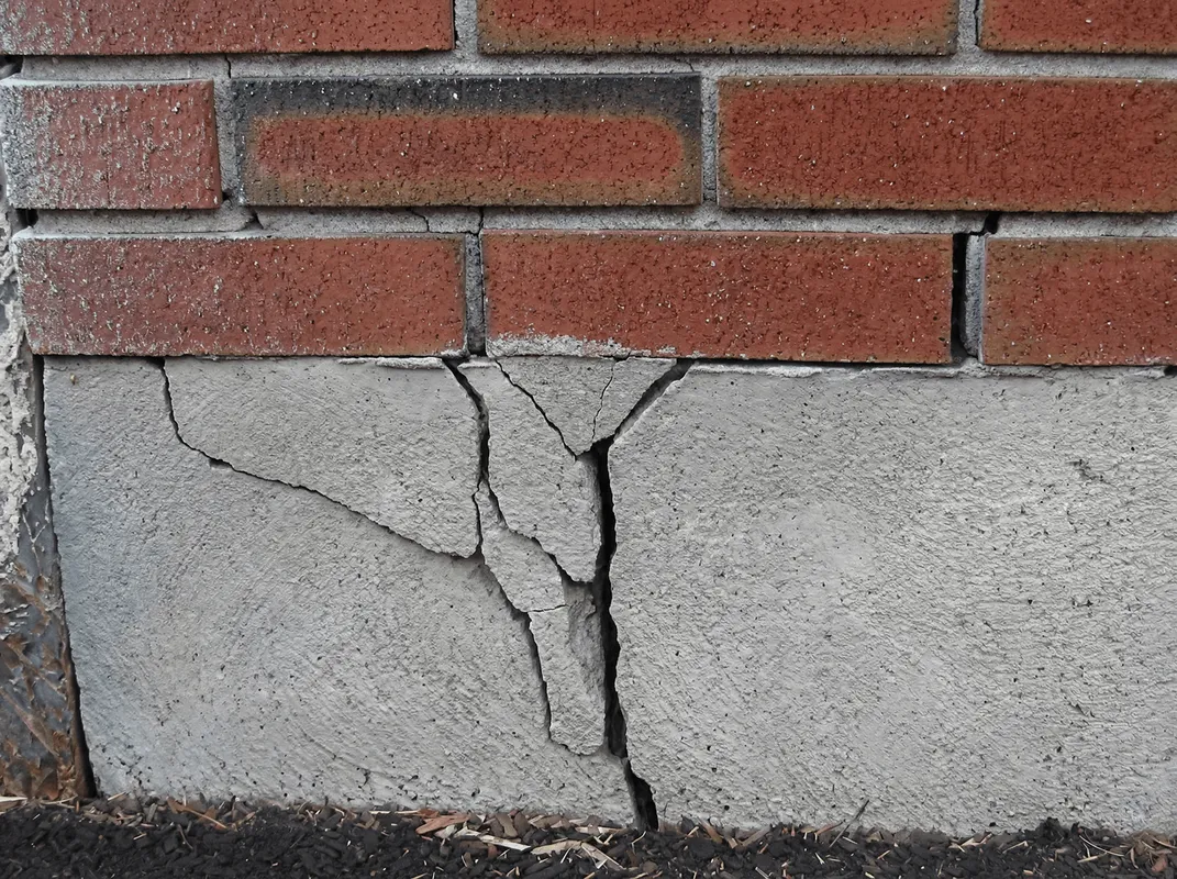 Concrete foundation with serious structural damage in Cleveland, OH